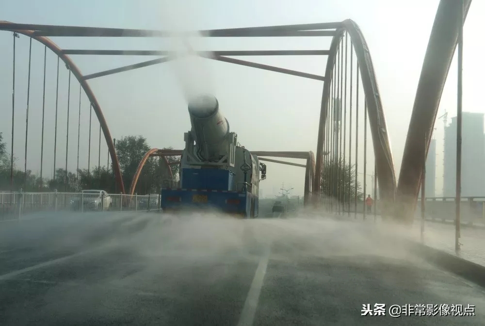 “抑塵神器”入駐安徽某城區(qū)，晝夜在路上除污染