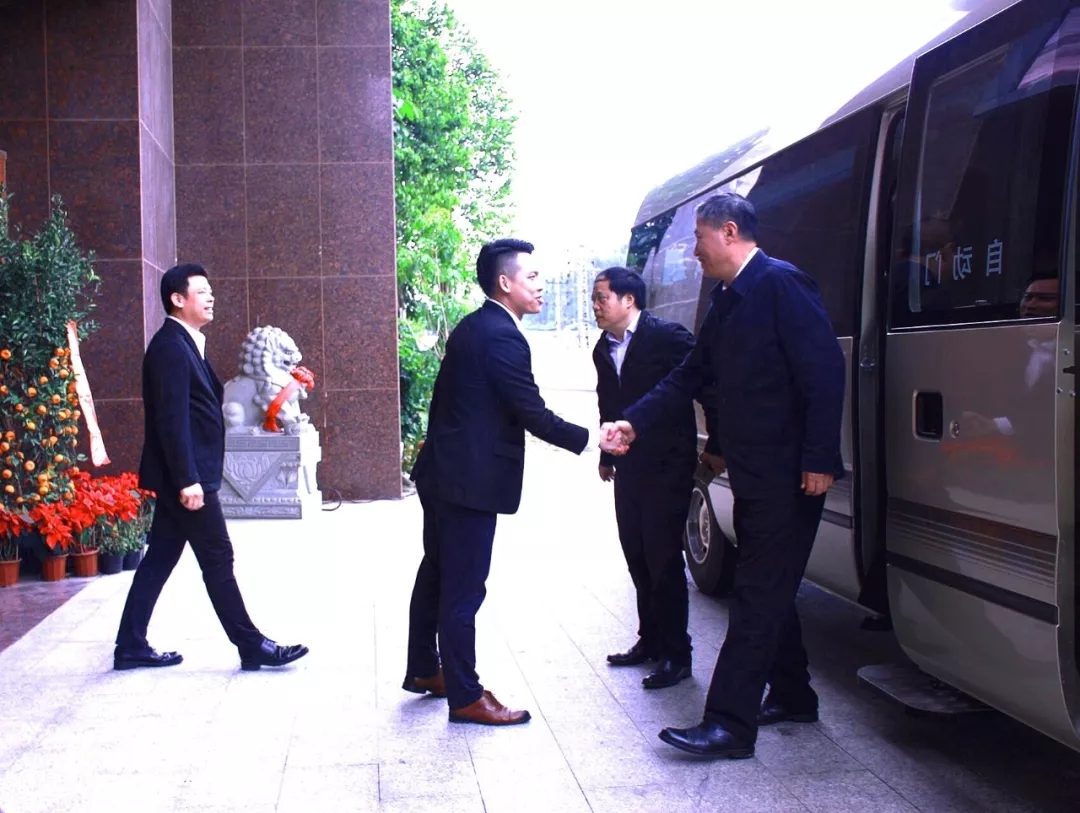 廣東省科協(xié)黨組書記、專職副主席鄭慶順率團到風(fēng)華環(huán)?？疾煺{(diào)研！